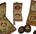Oggetti da Collezione Oggetti da collezione e per il tempo libero: fate, trolls, meridiane e bussole artigianali, pipe artigianali, binocoli, rasoi, penne in ceramica, oggettistica Harley Davidson, pinze leatherman.